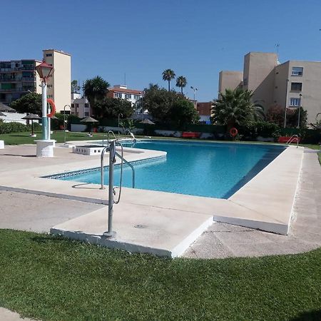 Apartamentos Los Alamos Sardinero Τορρεμολίνος Εξωτερικό φωτογραφία