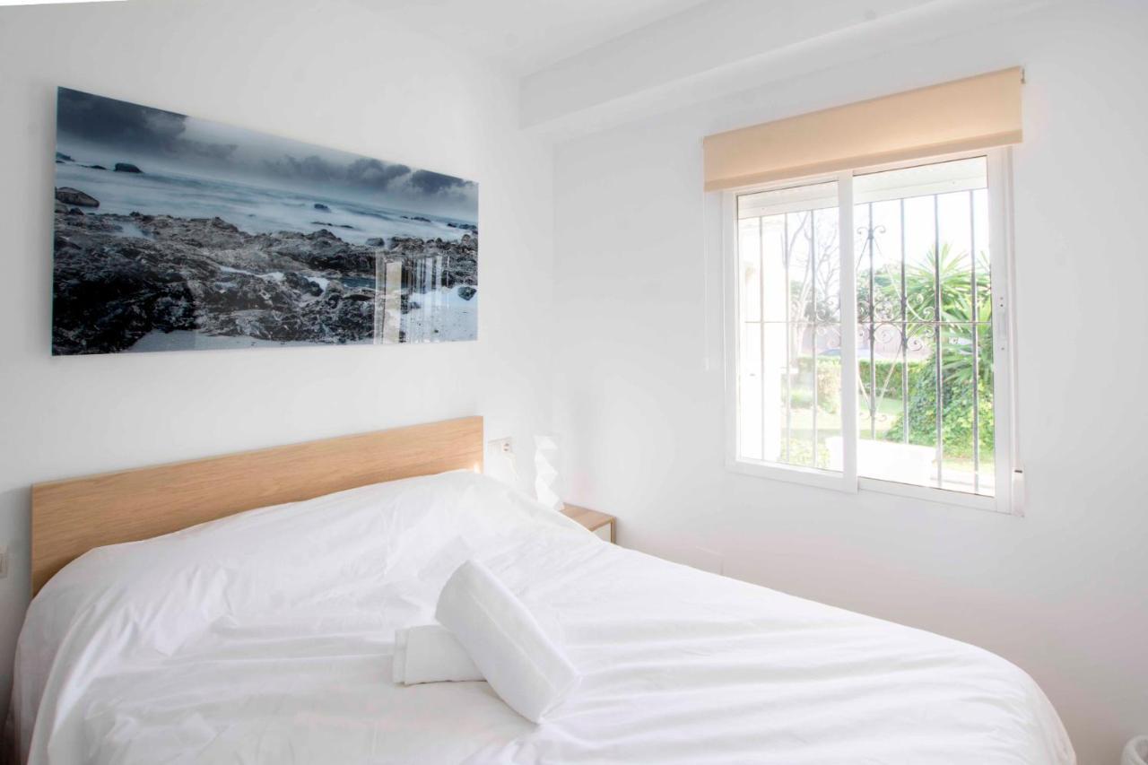 Apartamentos Los Alamos Sardinero Τορρεμολίνος Εξωτερικό φωτογραφία