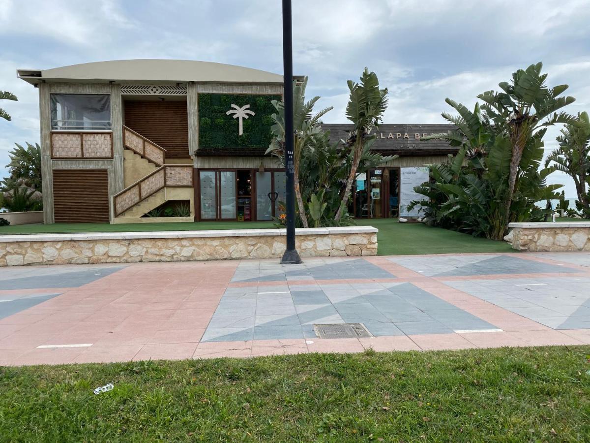 Apartamentos Los Alamos Sardinero Τορρεμολίνος Εξωτερικό φωτογραφία