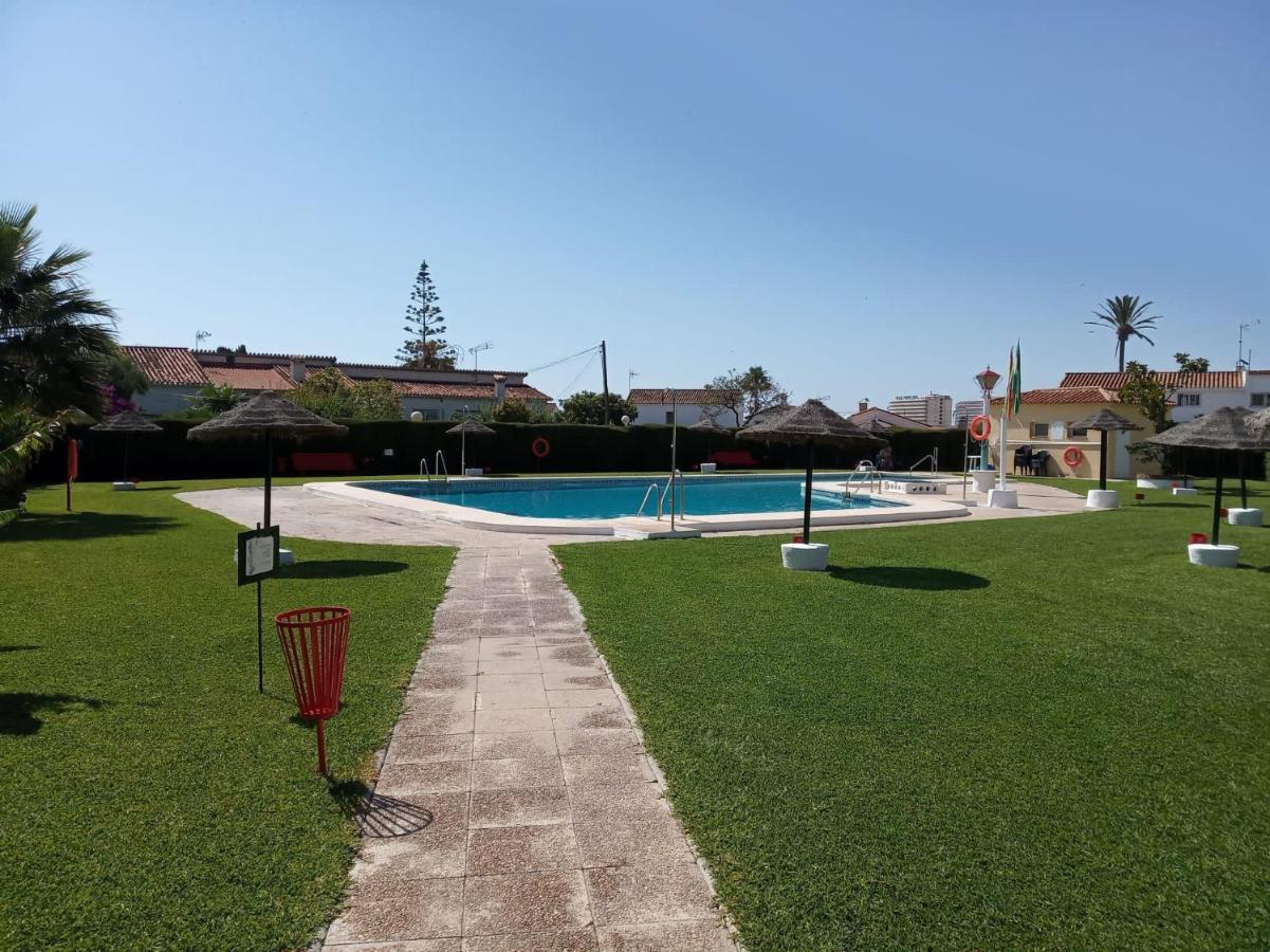 Apartamentos Los Alamos Sardinero Τορρεμολίνος Εξωτερικό φωτογραφία